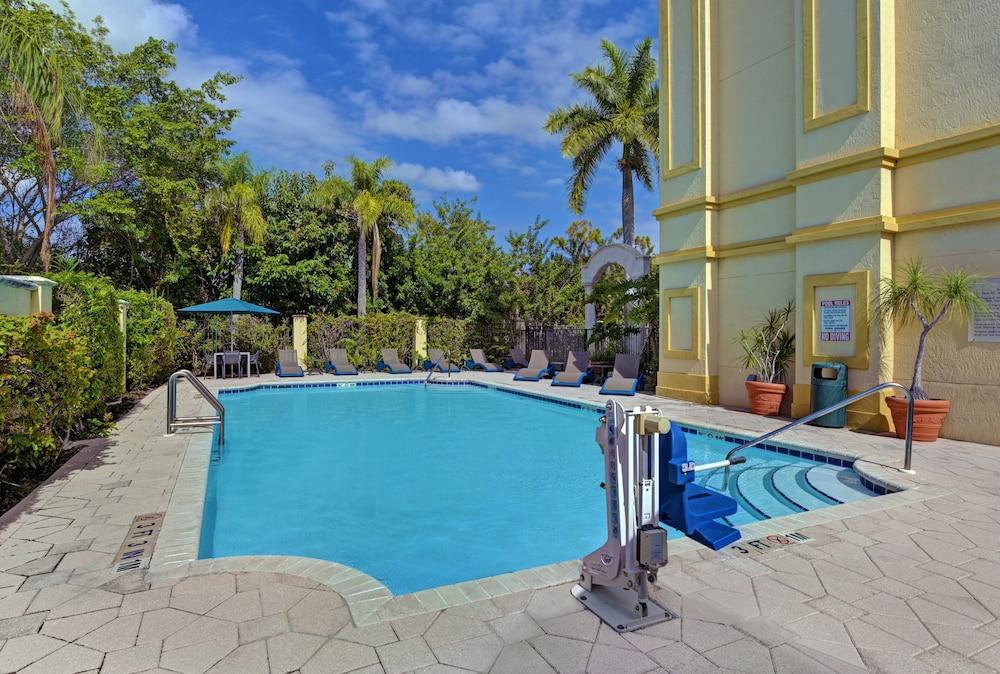 棕榈滩花园汉普顿旅馆酒店 外观 照片